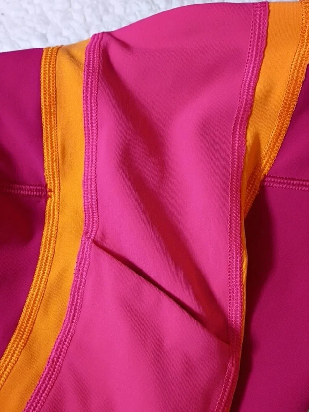 High-Rise Colorblock Active Leggings in Burgundy, Pink &‎ Yellow